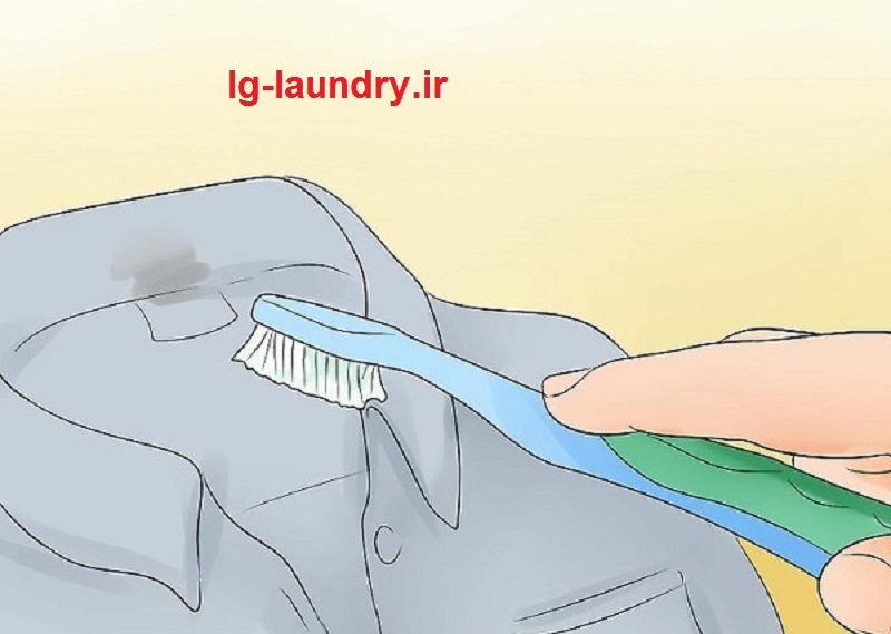 شامپو یا مایع ظرفشویی راهکار تمیز کردن یقه پیراهن مردانه
